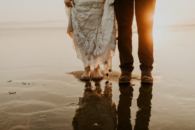 ali-rae-photography-cape-kiwanda-oregon-coast-elopement