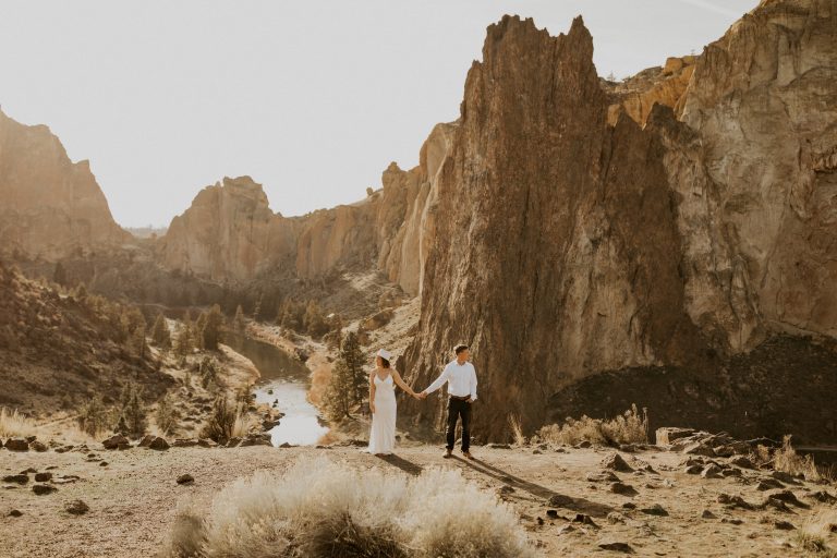 ali-rae-photography-smith-rock-elopement-central-oregon
